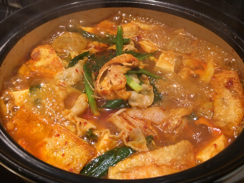 akakara-nabe-restaurant