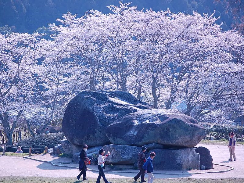 nara-ancient-tomb